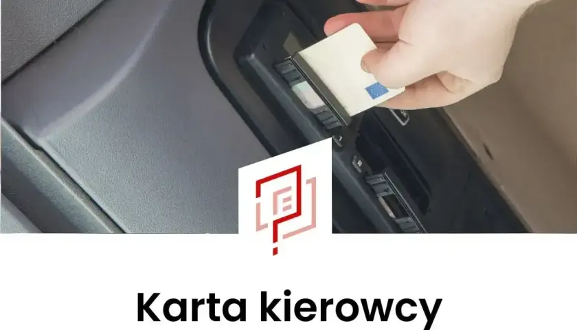 Dłoń wkłada kartę kierowcy do tachografu. Złożenie wniosku o kartę kierowcy jest kluczowe dla każdego kierowcy zawodowego.