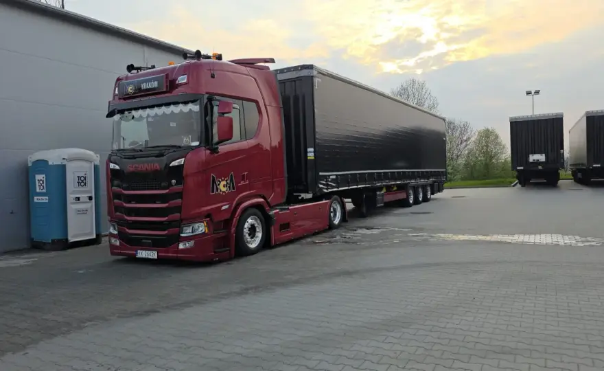 Transport drobnicowy - kiedy się opłaca i jak go zorganizować?