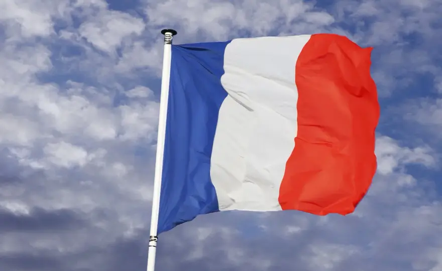 Zakaz jazdy ciężarówek we Francji - kiedy działa wyjątek?